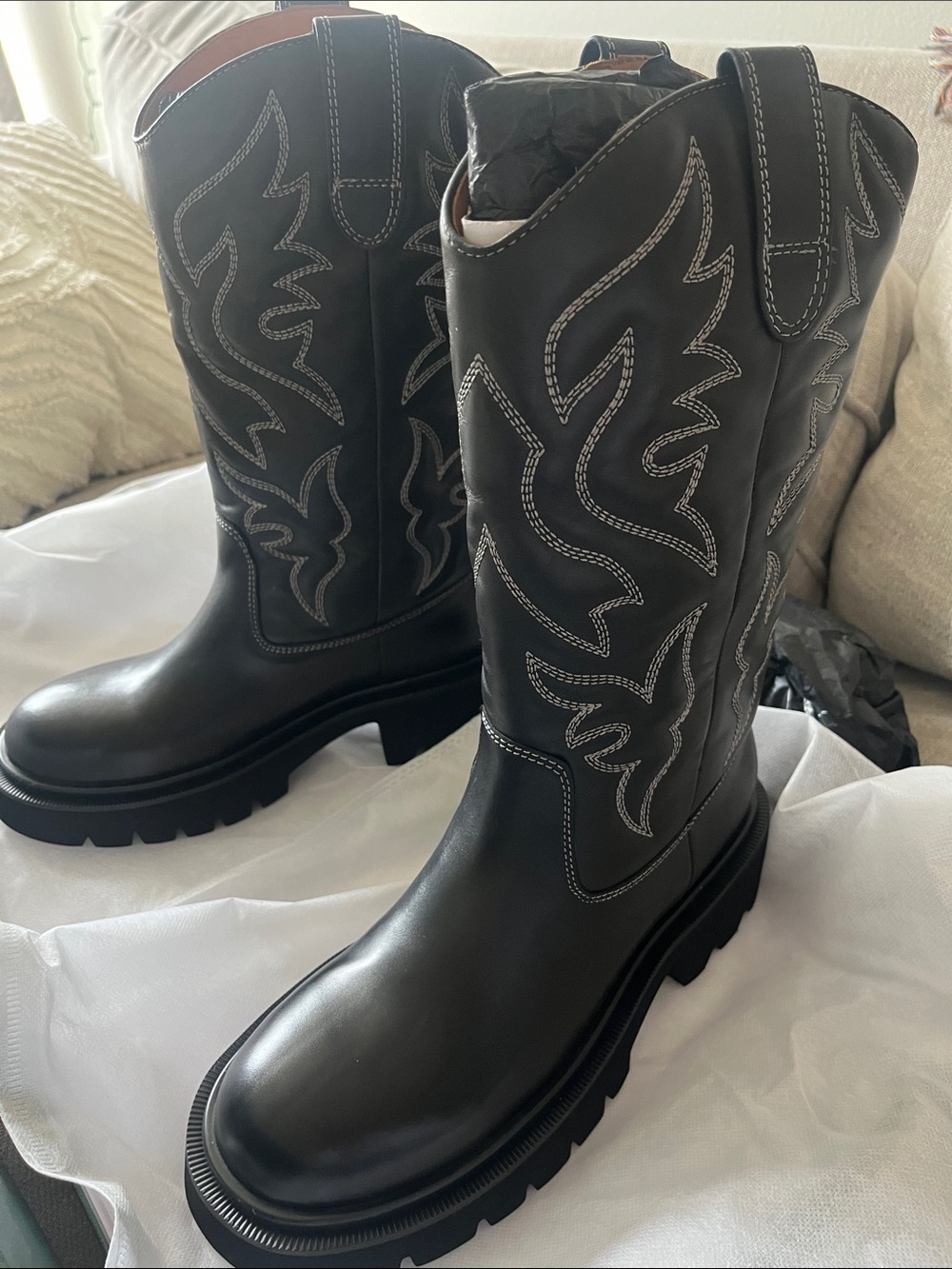 NWT Marc Nolan Leather Lug Cowboy Boots
